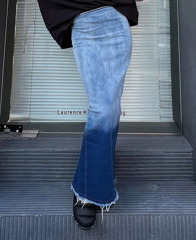 Women Blue Gradient High Waisted Bodycon Slit Skirt 4 Women Blue Gradient High Waisted Bodycon Slit Skirt - Image 2