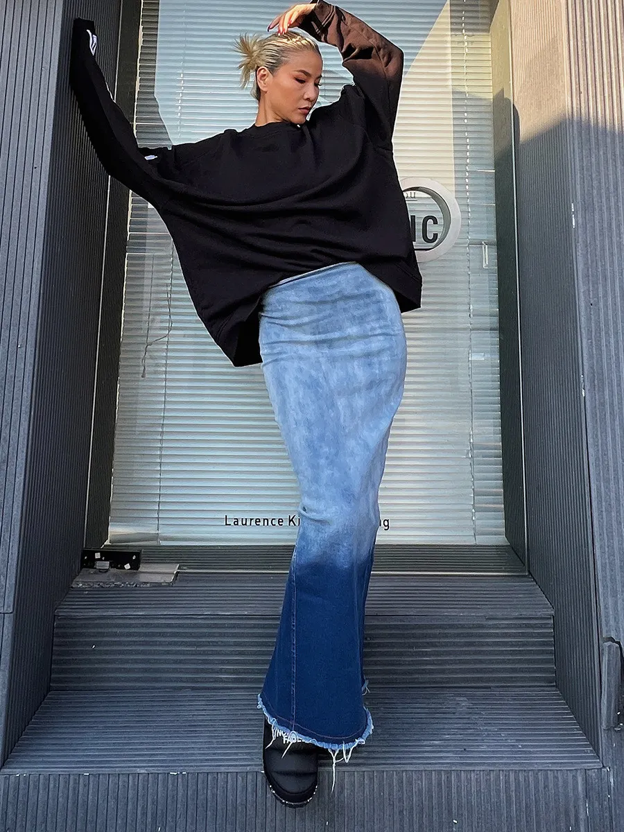 Women Blue Gradient High Waisted Bodycon Slit Skirt 6 Women Blue Gradient High Waisted Bodycon Slit Skirt - Image 4